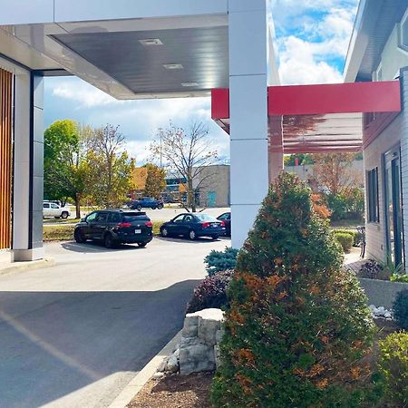 Comfort Inn Кеймбридж Экстерьер фото